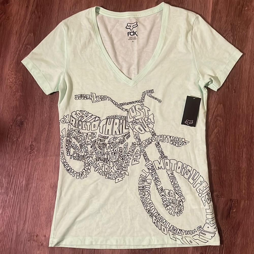 NWT Fox Women's Mint Green V-Neck Graphic Tee